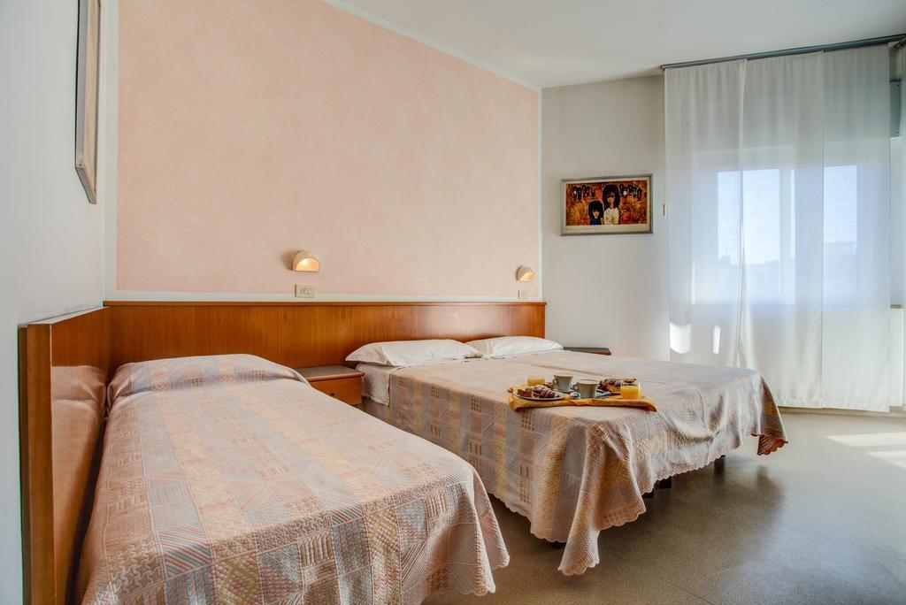 Hotel San Giorgio Milano Marittima Kamer foto