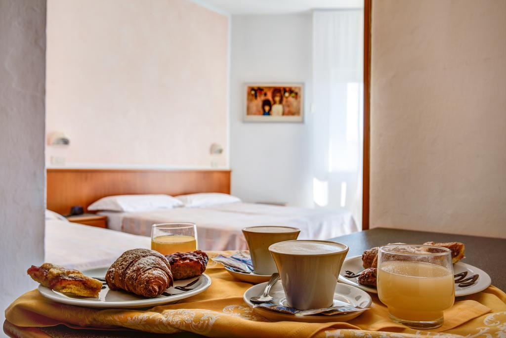 Hotel San Giorgio Milano Marittima Buitenkant foto