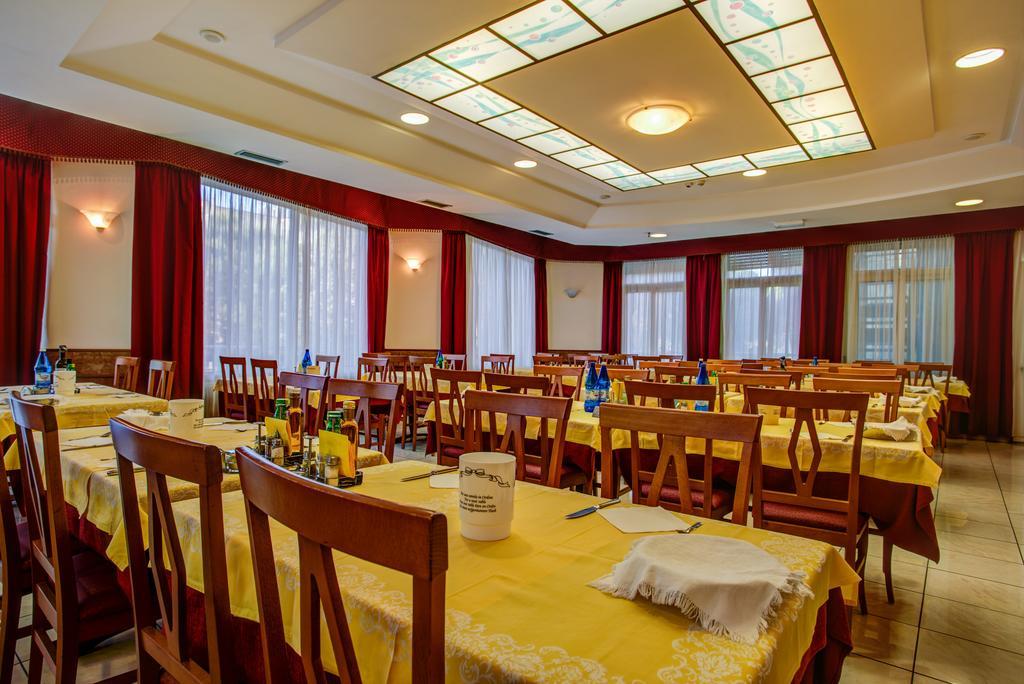 Hotel San Giorgio Milano Marittima Buitenkant foto