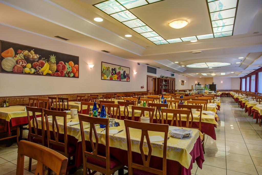 Hotel San Giorgio Milano Marittima Buitenkant foto