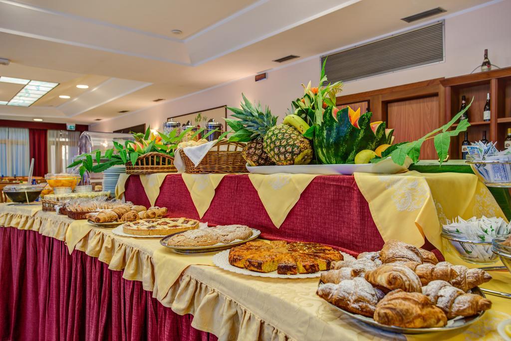 Hotel San Giorgio Milano Marittima Buitenkant foto